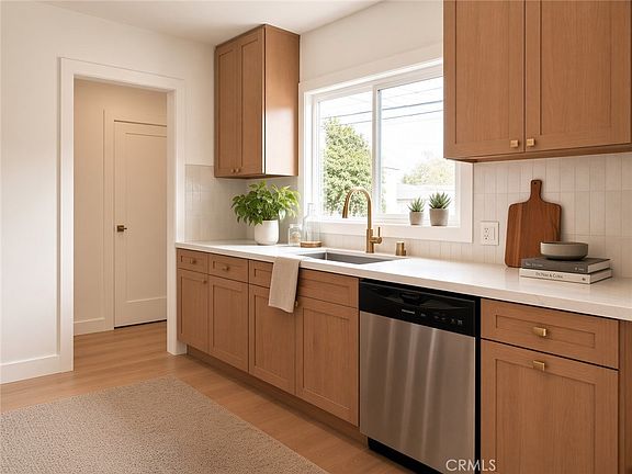 2nd image of 6072 Myrtle Ave