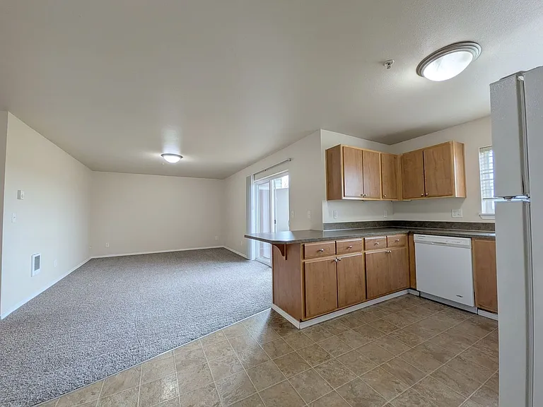 Wellesley Park Apartments — Photo 15
