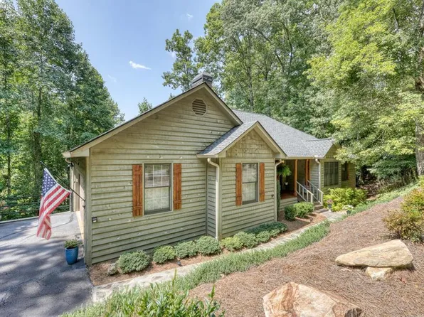 725 Kingwood Dr, Clayton, GA 30525