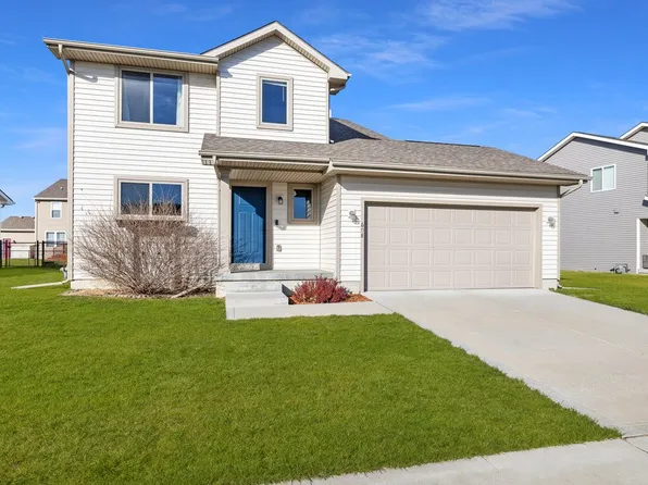608 37th St SW, Bondurant, IA 50035