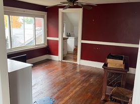 26 S Crescent Cir, Brighton, MA