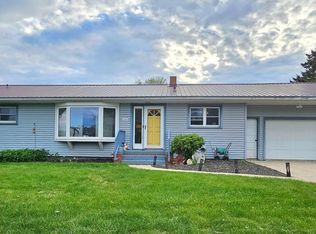 249 3rd Ave NW, Spring Grove, MN 55974