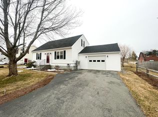 24 Williams St, Hampden, ME 04444