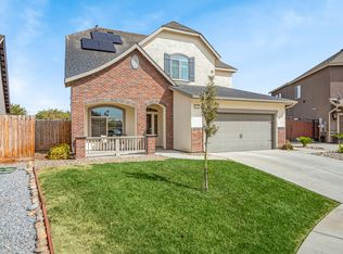 2058 W Bryman St, Hanford, CA 93230