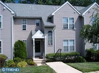 412 Derry Dr, Aston, PA 19014