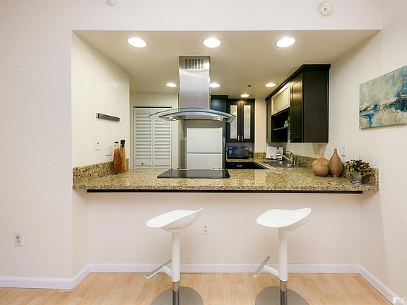 3rd image of 201 Harrison St APT 303