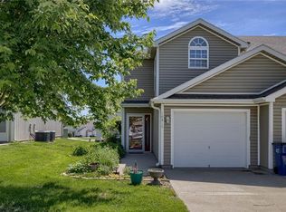 1631 SW Highland Dr, Lees Summit, MO 64081