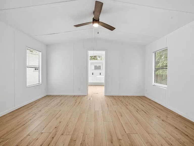 25107 Ada Mae St #1 — Photo 10