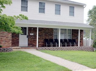 2 Indian Hill Ct, Hazlet, NJ 07730