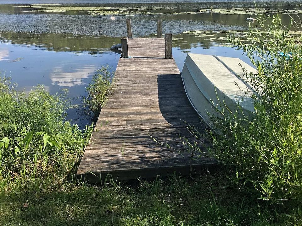Boat slip 100 feet from home