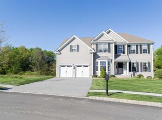 96 Fenton Way, Hopewell Junction, NY 12533