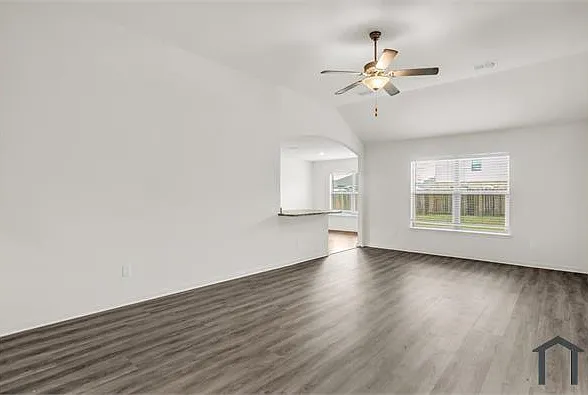 3107 Angus Dr — Photo 12