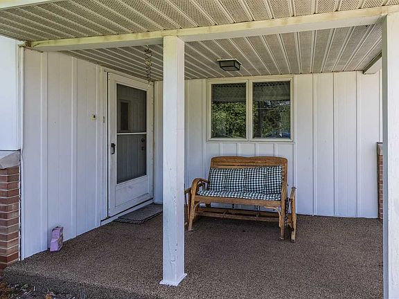 2nd image of 3800 N Janney Ave