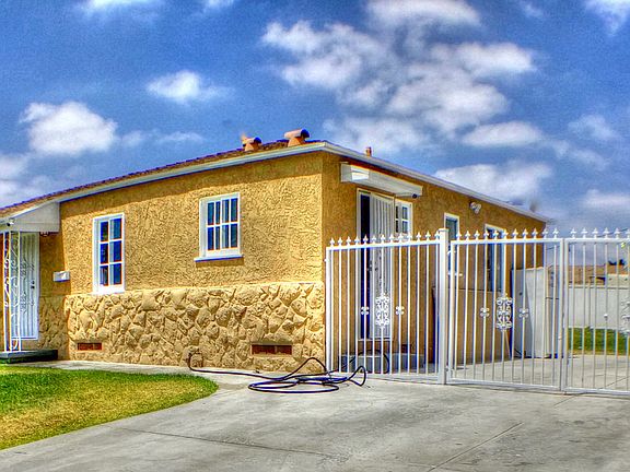 2nd image of 2003 N Bahama Ave