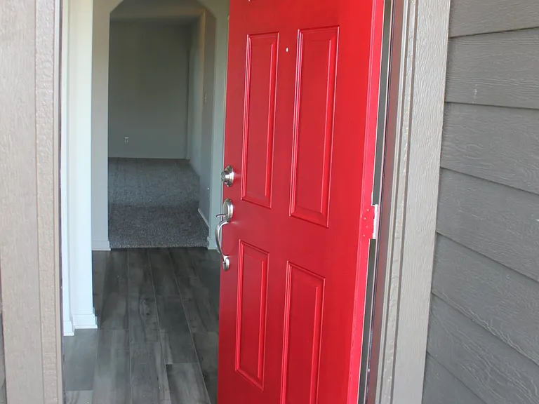 13709 Granite Park Rd — Photo 2