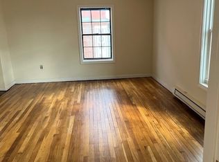 560 Main St #1, Middletown, CT 06457