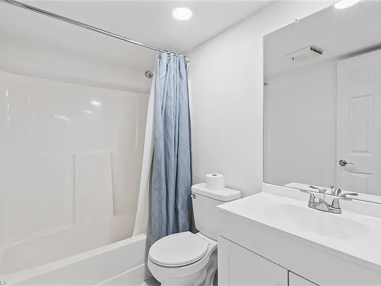 452 Bristle Cone Ln #27 — Photo 12