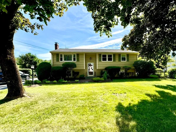 468 Hancock St, Abington, MA 02351