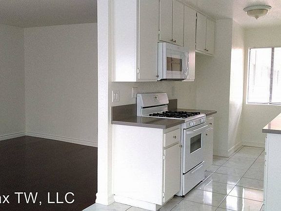 5th image of 4161 Tujunga Ave APT 205