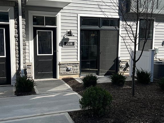 3rd image of 2106 Donatello Dr