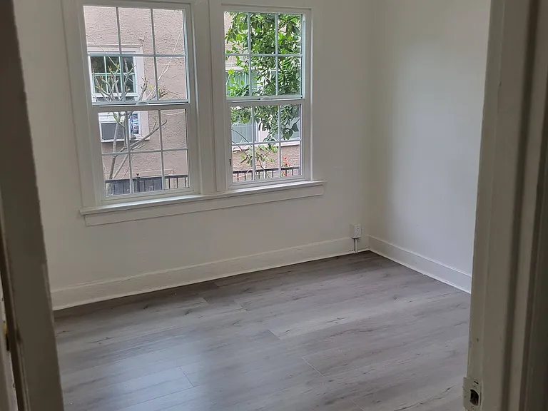 2021 Pennsylvania Ave #2121-1/4 — Photo 4