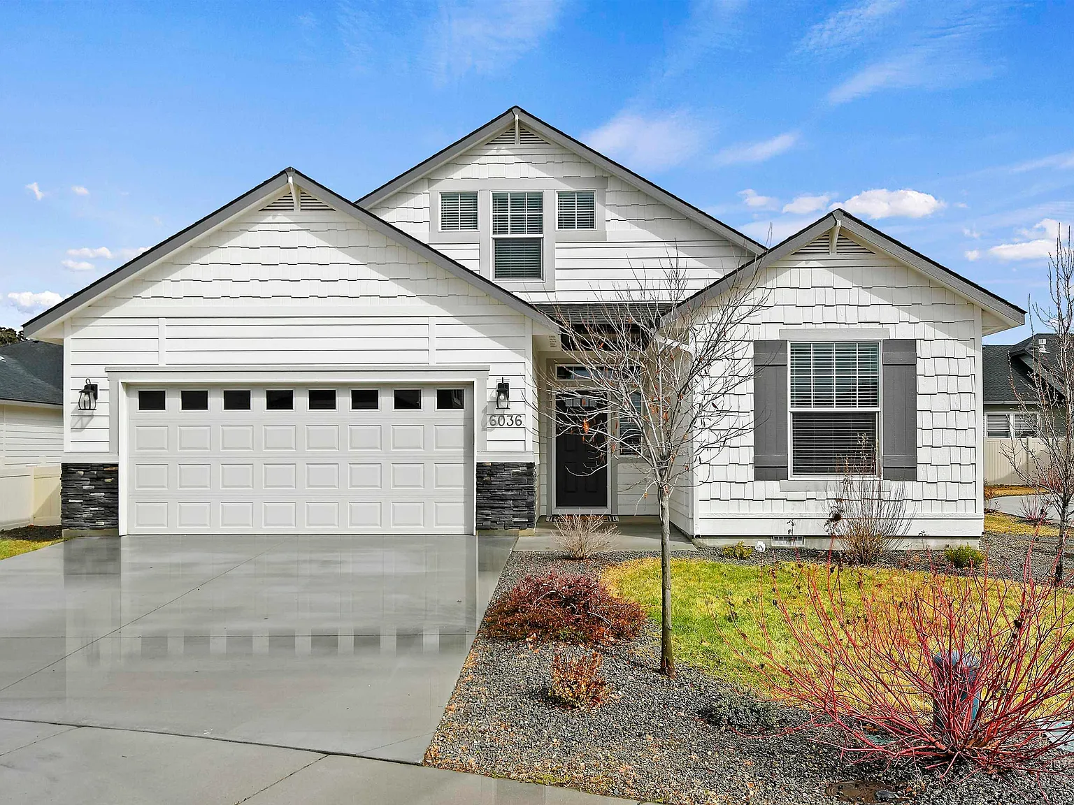 3 bed, 1939 sqft, $2,550 — Photo 1