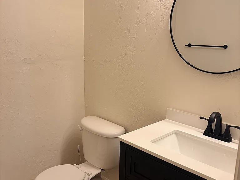 1535 N Horne #122 — Photo 4