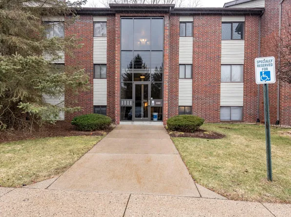 3382F Devonwood Hills Dr NE, Grand Rapids, MI 49525