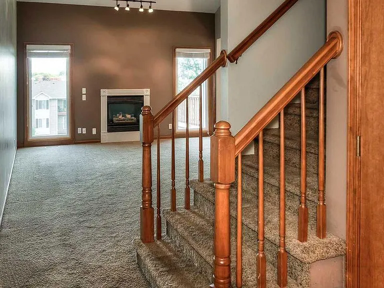 10907 Ellison Ave — Photo 4