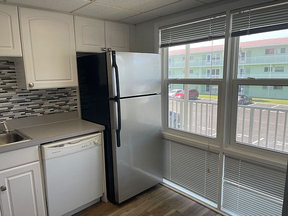 4th image of 717 S Beach St APT 215C