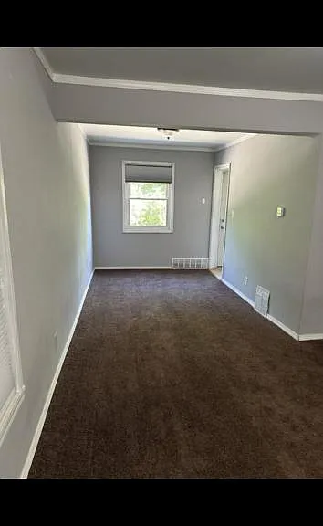 9010 Rutherford St — Photo 2