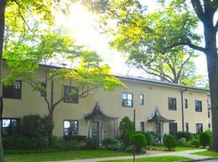 1195 California Rd, Eastchester, NY 10709