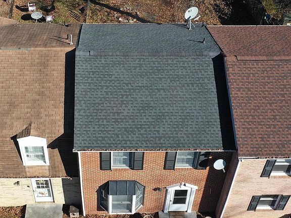 2nd image of 143 Buckingham Dr