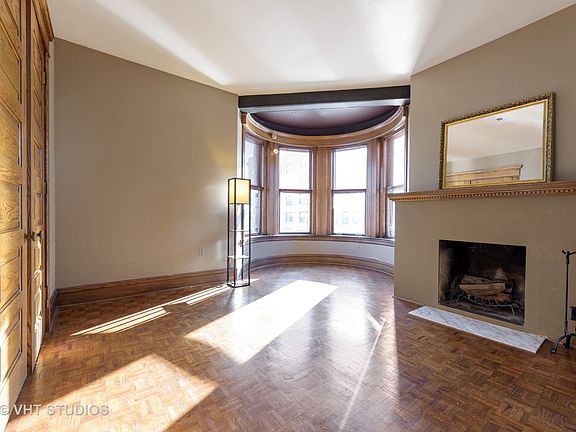 2nd image of 2800 N Pine Grove Ave Unit 8D