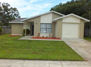 1353 Eastwood Dr, Lutz, FL 33549