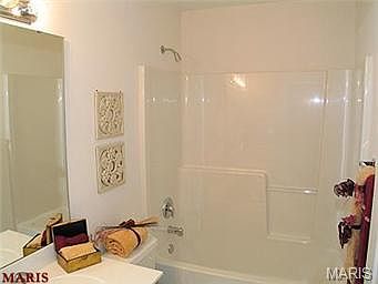 5th image of 917 San Luis Dr