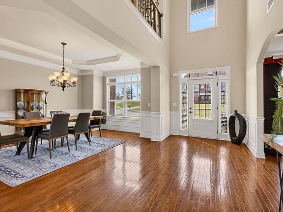 2nd image of 103 Armstrong Ct