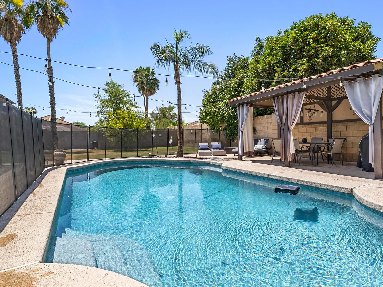 5302 E Kelton Ln — Photo 1