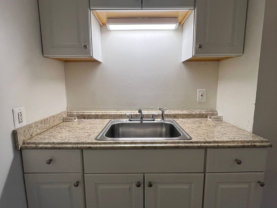 1st image of 30 Washington Ave #3