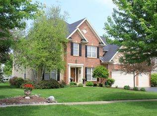 2070 Eldorado Dr, Geneva, IL 60134