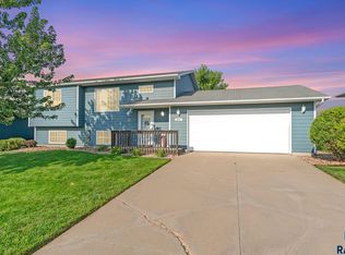 201 Sund St, Worthing, SD 57077