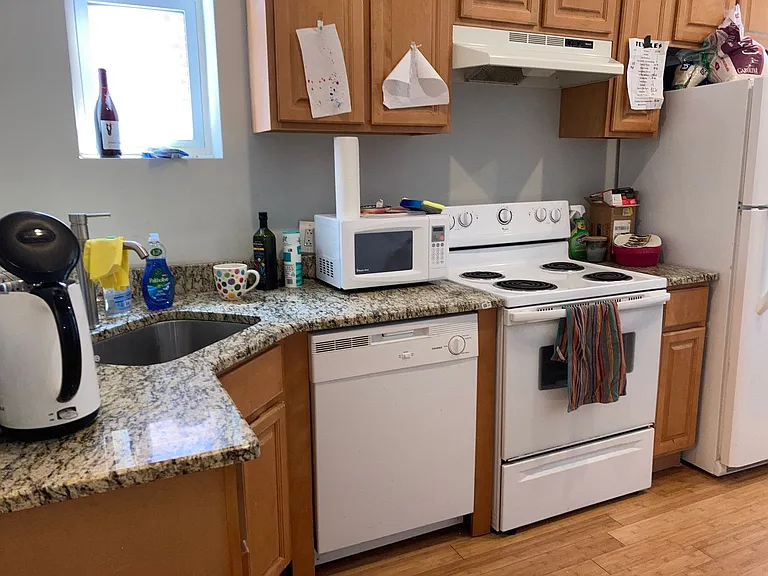 4825 Baltimore Avenue — Photo 1