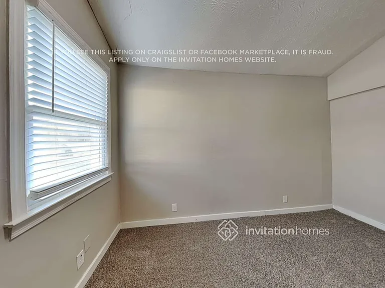 547 Rustic Rd — Photo 17