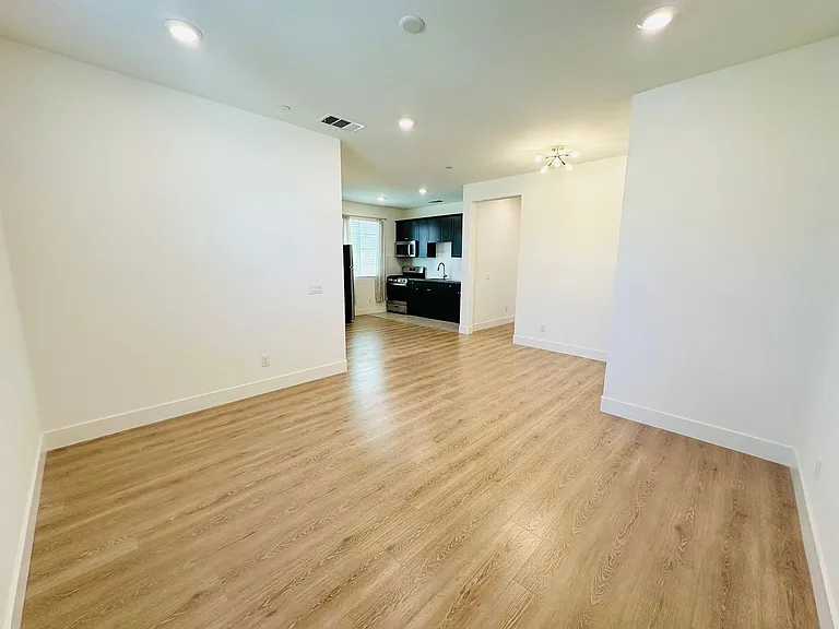 10964 Roble St #2 — Photo 6