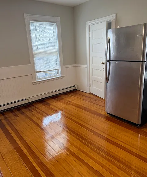 1488 Hyde Park Ave — Photo 2