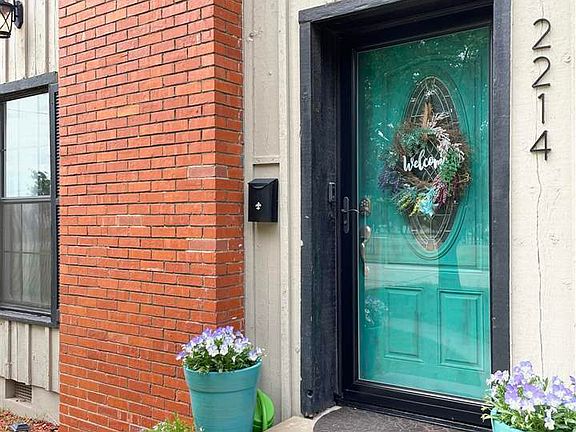 4th image of 2214 W Maine St