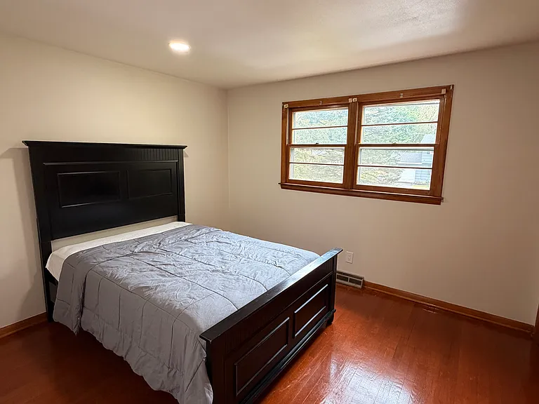102 Standish Dr — Photo 9