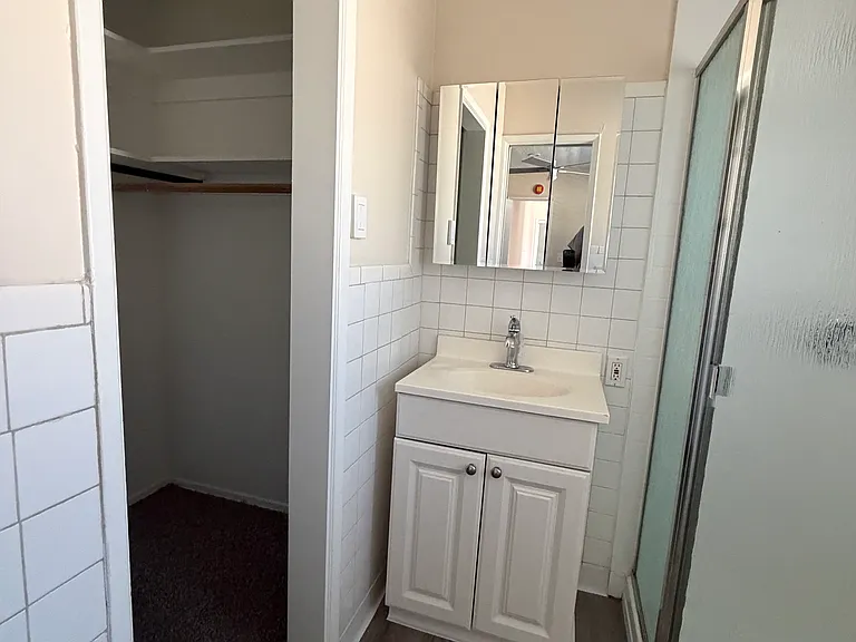 11600 Adenmoor Ave — Photo 5