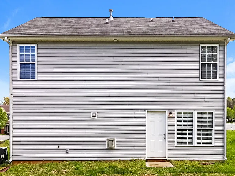3005 Hunters Creek Ct — Photo 16
