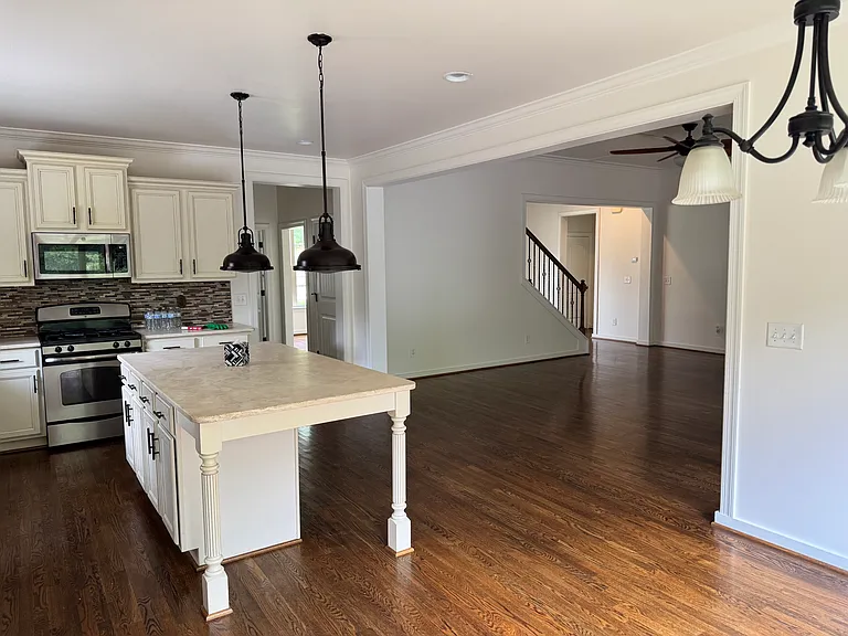 6121 Clubhouse Dr — Photo 28